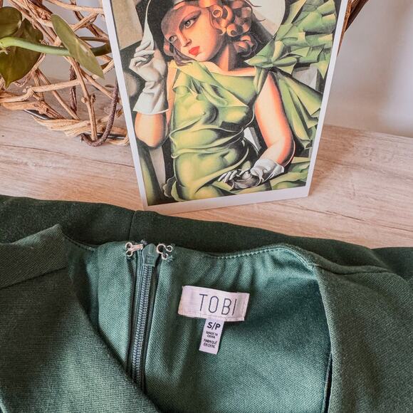 TOBI-LA Based Fashion, Deep Green Cutout Fitted Midi Dress, Women’s Size Small - Picture 5 of 12